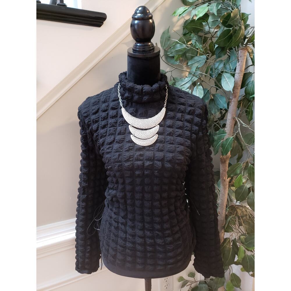 Jolie & Joy Blouse Top Women's 1X Black Textured Drawcord Adjustment Turtleneck